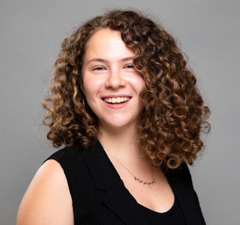 Headshot of Freedom Seekers intern Anika Feinsilver